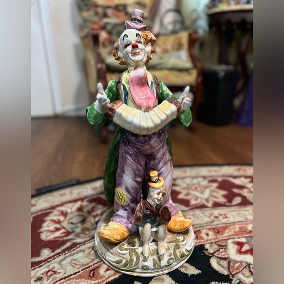 2 CAPODIMONTE ANTIQUE CLOWNS. Made in Italy - Picture 2 of 8
